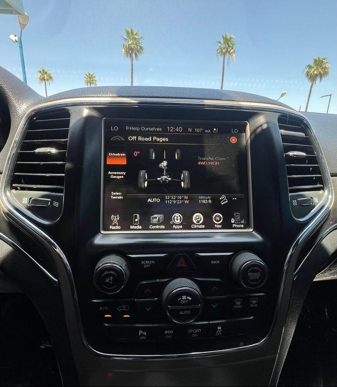 used 2017 Jeep Grand Cherokee car, priced at $15,995