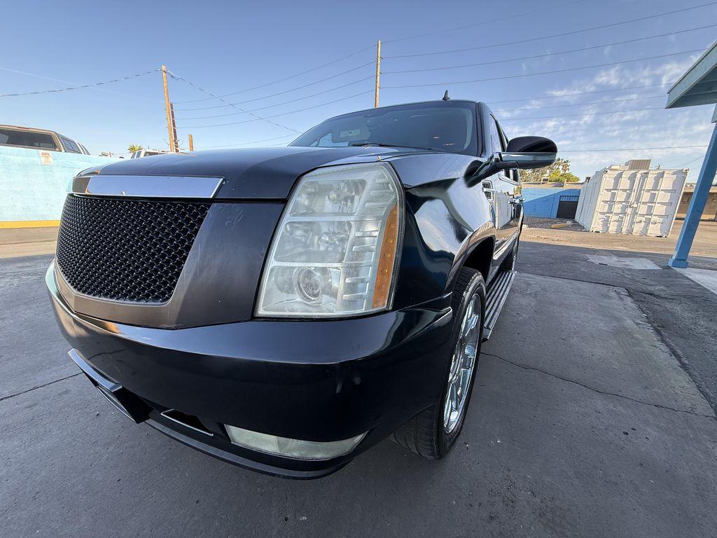 used 2008 Cadillac Escalade car, priced at $8,695