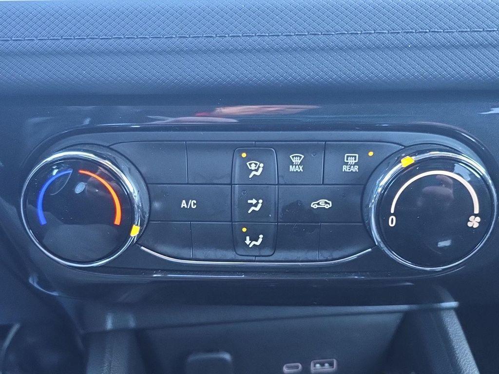 used 2024 Chevrolet TrailBlazer car, priced at $22,400