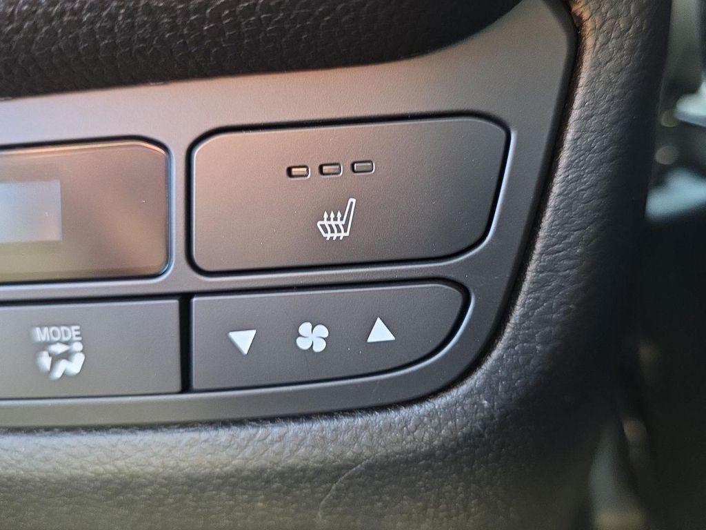 used 2025 Honda Pilot car, priced at $42,750