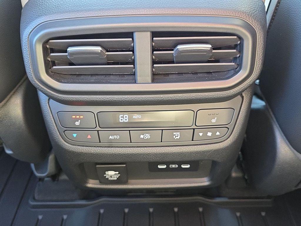 used 2025 Honda Pilot car, priced at $42,750