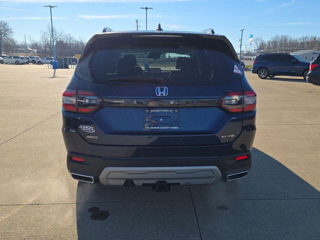 used 2025 Honda Pilot car, priced at $42,750