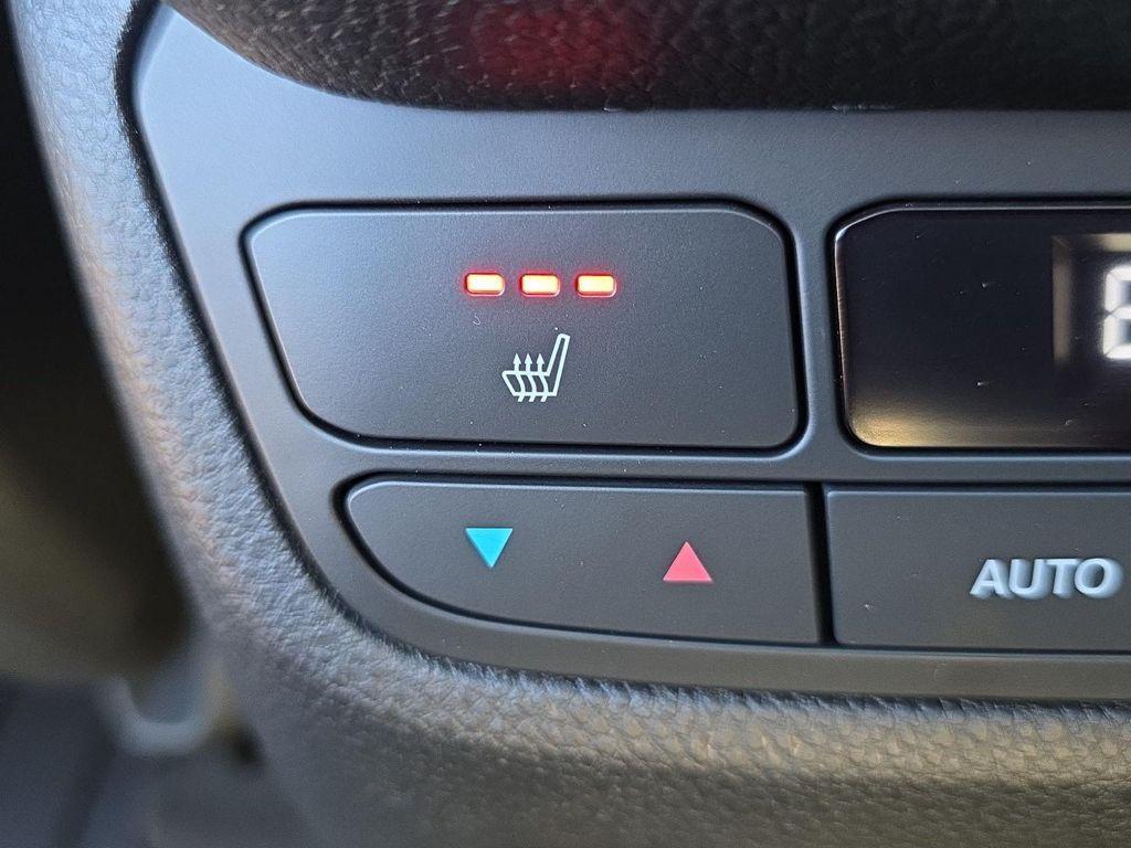 used 2025 Honda Pilot car, priced at $42,750