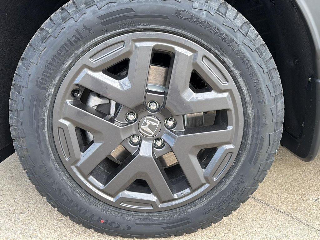 new 2026 Honda CR-V Hybrid car, priced at $40,705