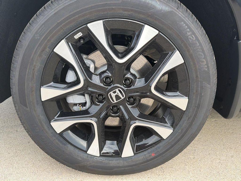 new 2026 Honda HR-V car, priced at $32,385