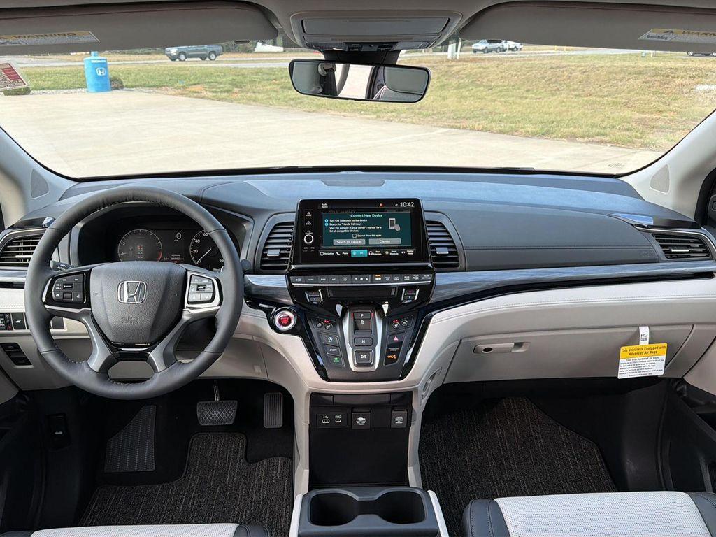 new 2026 Honda Odyssey car, priced at $51,200