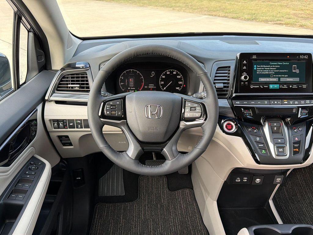 new 2026 Honda Odyssey car, priced at $51,200
