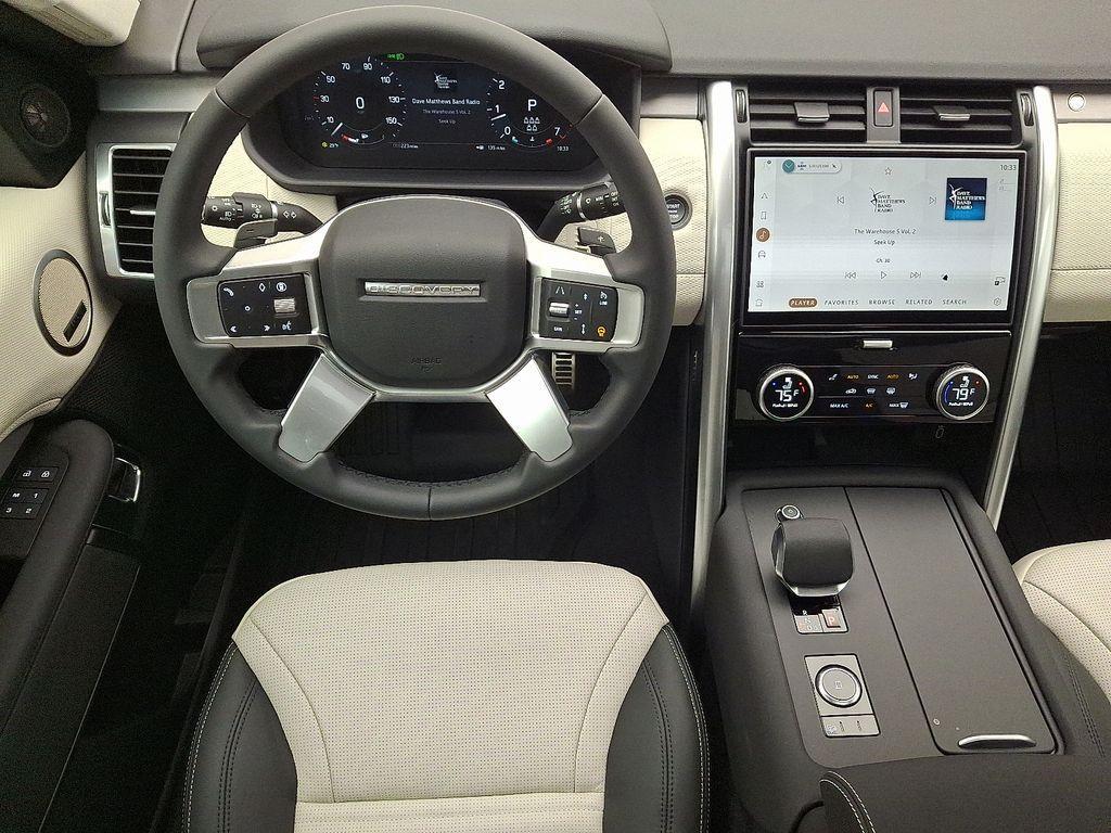 new 2026 Land Rover Discovery car, priced at $78,031