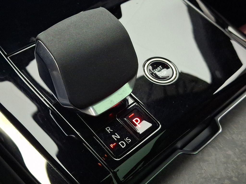 used 2024 Land Rover Range Rover Sport car, priced at $72,499