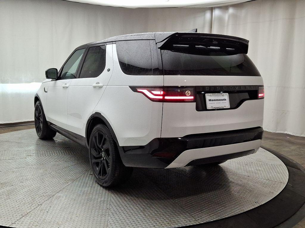 new 2025 Land Rover Discovery car, priced at $68,018