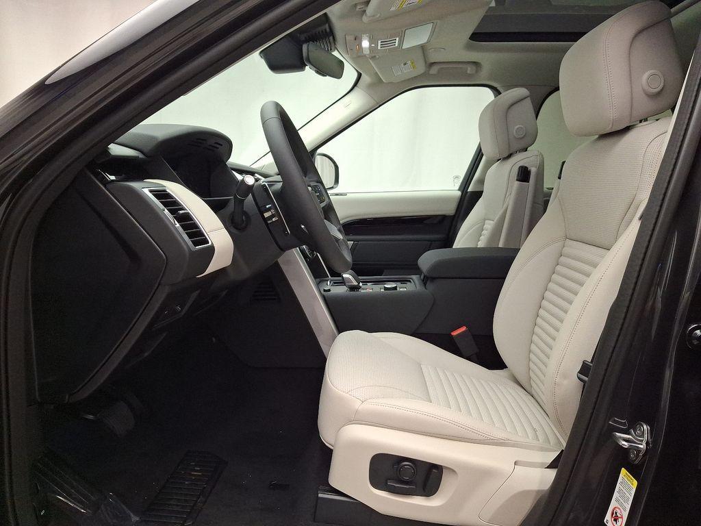 new 2025 Land Rover Discovery car, priced at $68,118