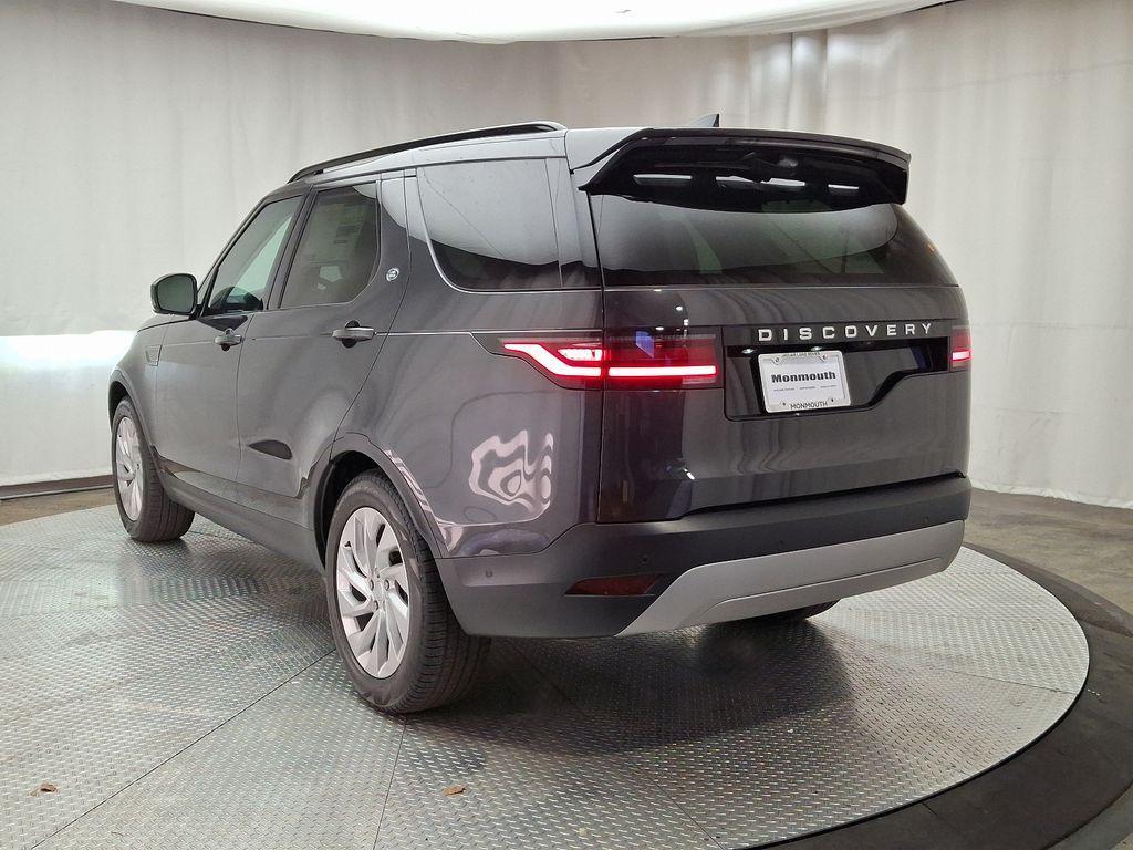 new 2025 Land Rover Discovery car, priced at $68,118