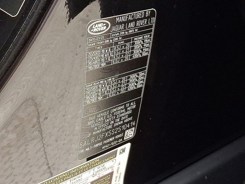 new 2025 Land Rover Discovery car, priced at $68,218