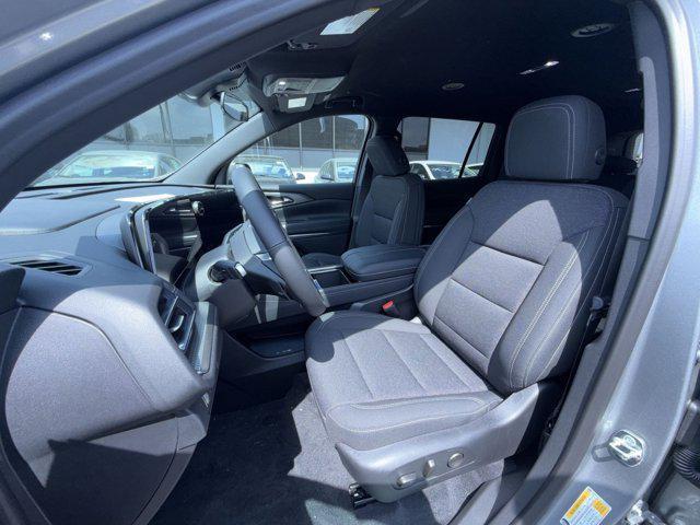 new 2026 Chevrolet Traverse car, priced at $38,530