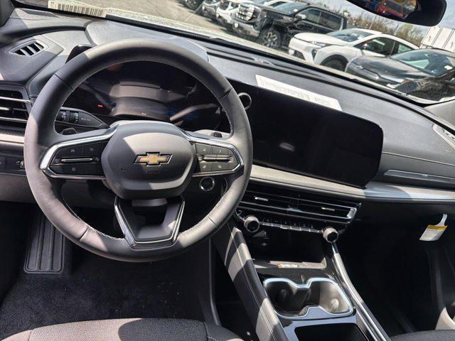 new 2026 Chevrolet Traverse car, priced at $38,530