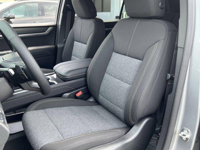 new 2025 GMC Acadia car, priced at $37,728