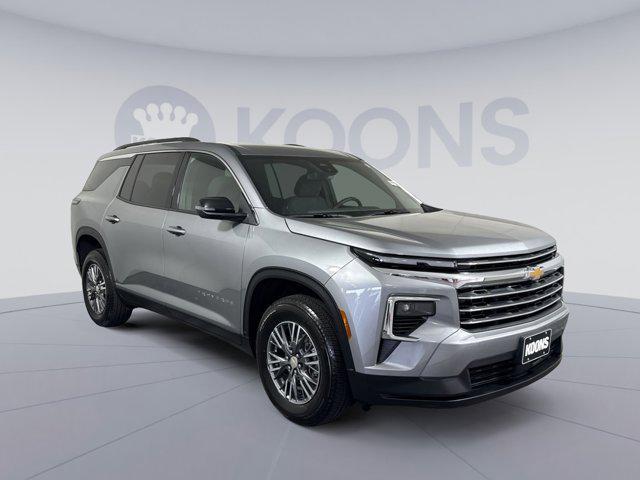 new 2026 Chevrolet Traverse car, priced at $38,430
