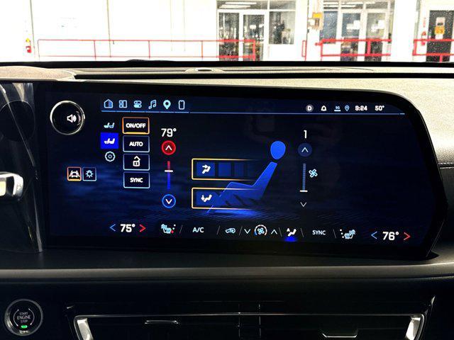 new 2026 Chevrolet Traverse car, priced at $38,430