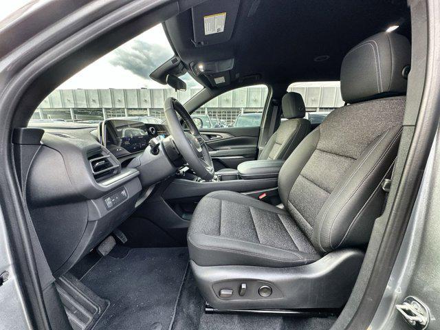 new 2025 Chevrolet Traverse car, priced at $39,569