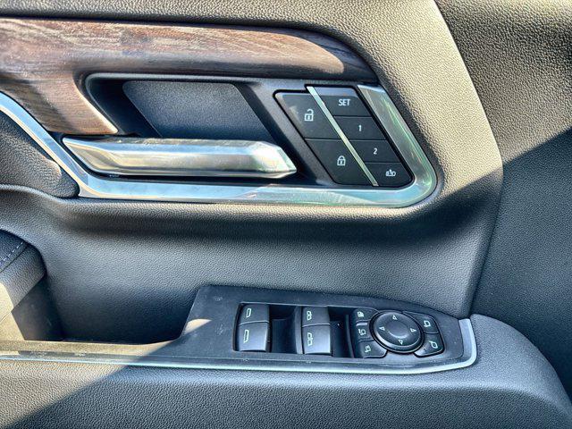 new 2025 GMC Sierra 2500 car, priced at $77,017