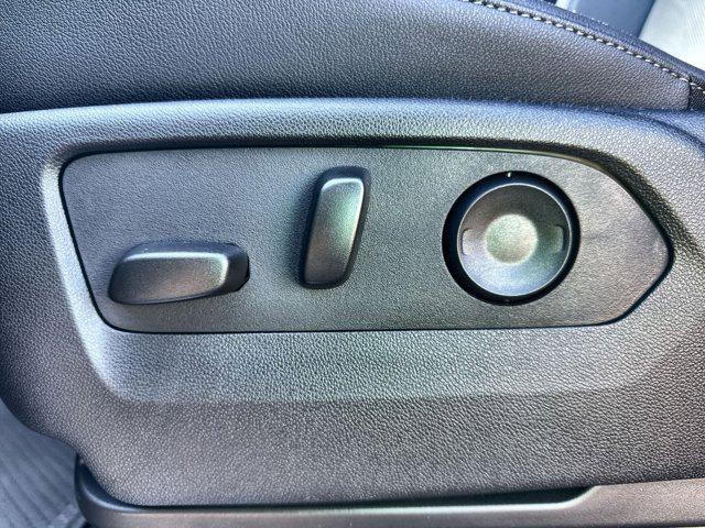 new 2025 GMC Sierra 2500 car, priced at $77,017