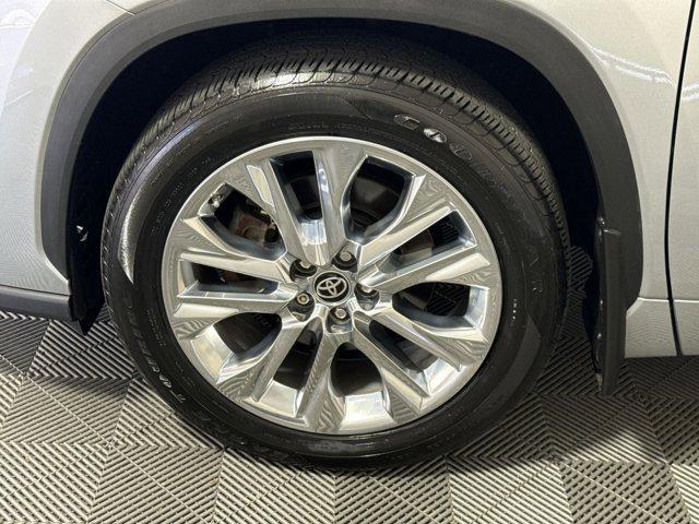 used 2023 Toyota Highlander car, priced at $42,500