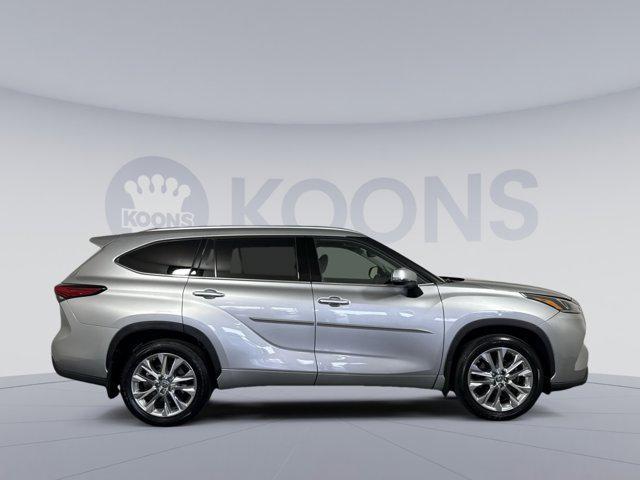 used 2023 Toyota Highlander car, priced at $42,500