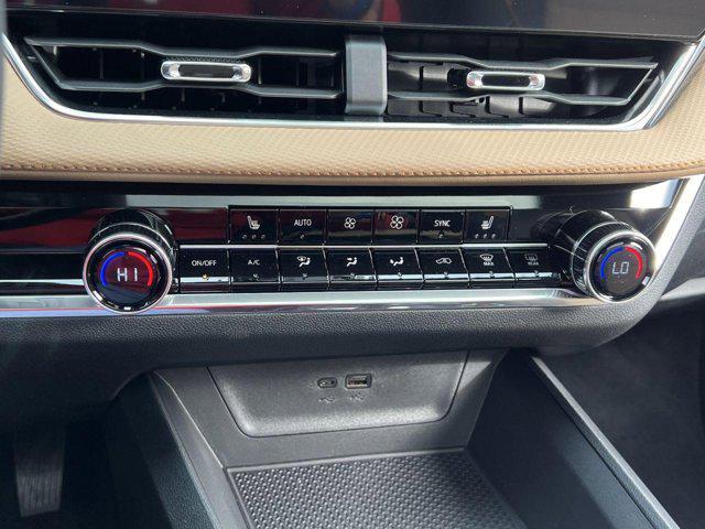 new 2025 Chevrolet Equinox car, priced at $32,325