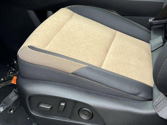 new 2025 Chevrolet Equinox car, priced at $32,325