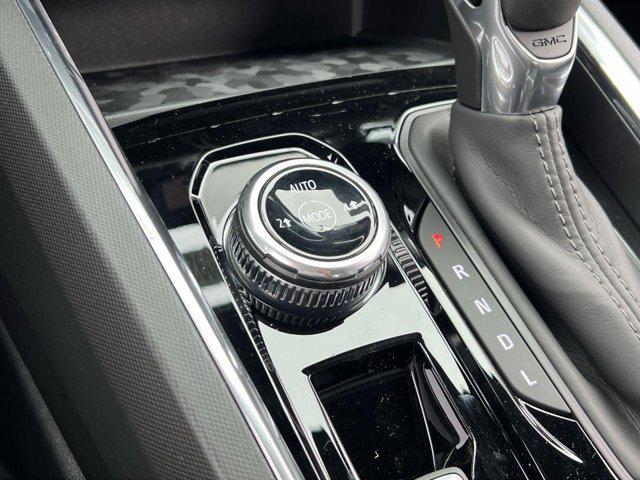 new 2025 GMC Canyon car, priced at $40,367