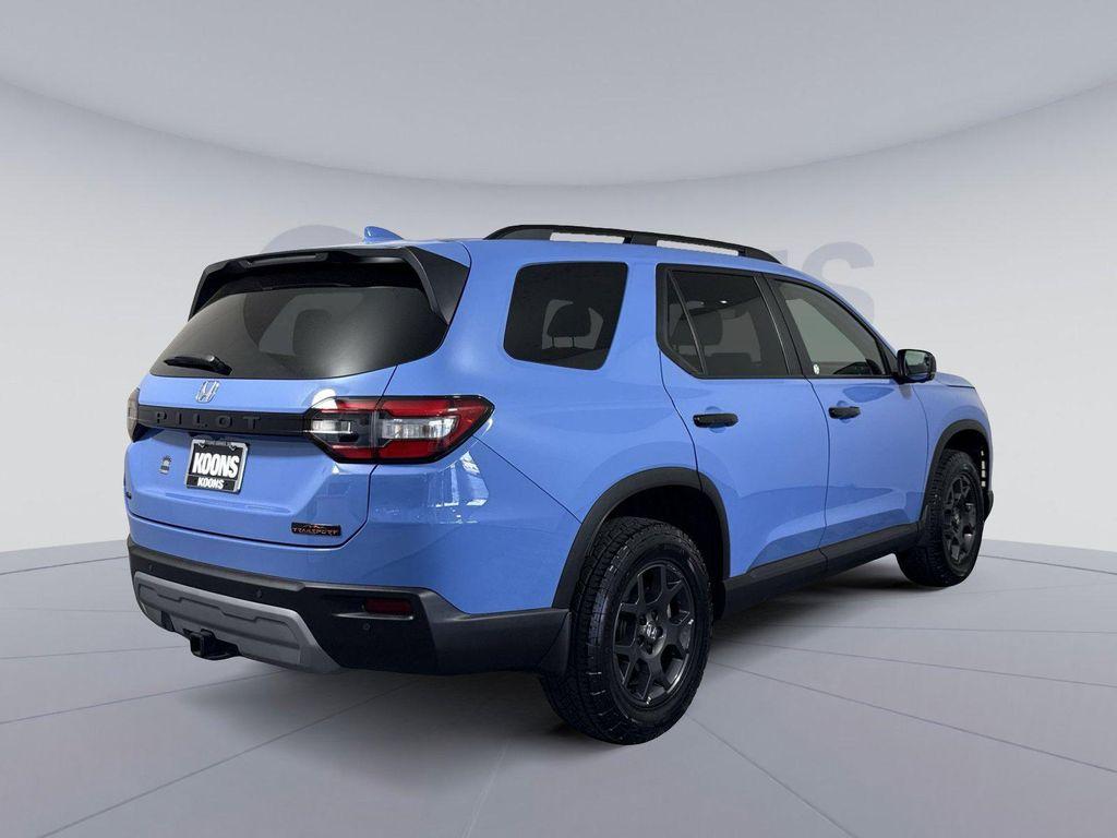 used 2025 Honda Pilot car, priced at $45,495