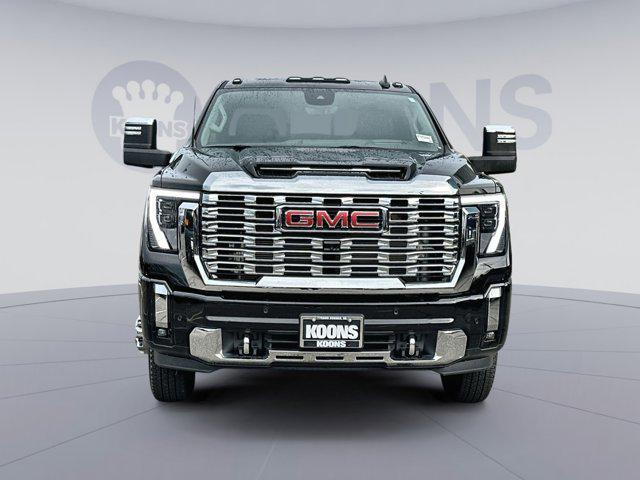 used 2025 GMC Sierra 3500 car, priced at $76,000