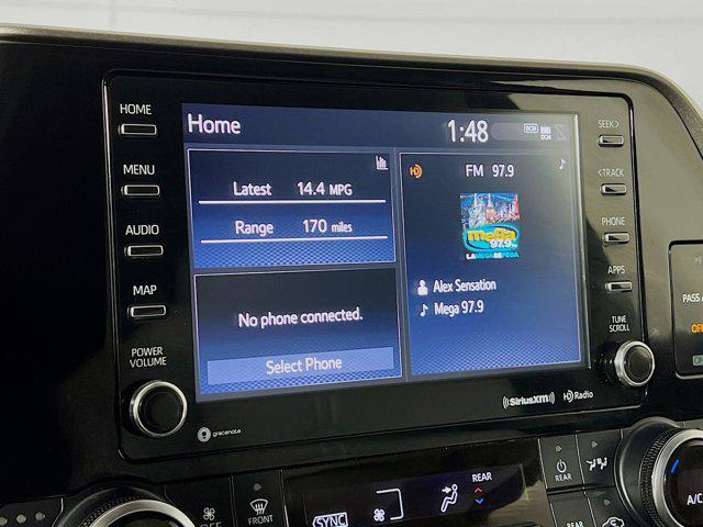 used 2022 Toyota Highlander car, priced at $30,184