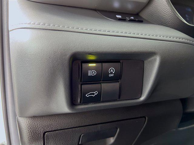 used 2025 Toyota Highlander car, priced at $39,811