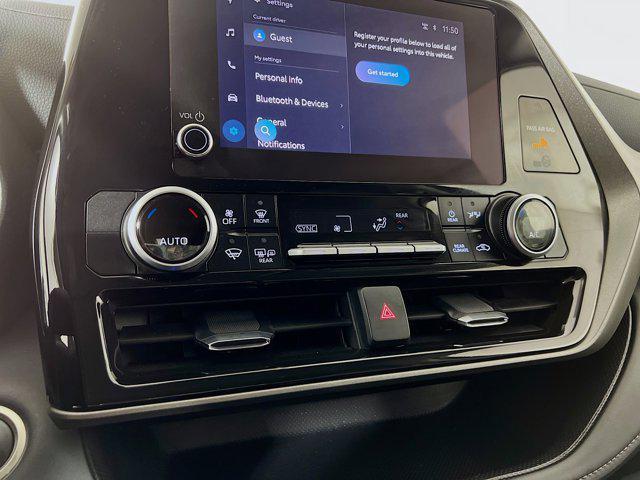 used 2025 Toyota Highlander car, priced at $39,811