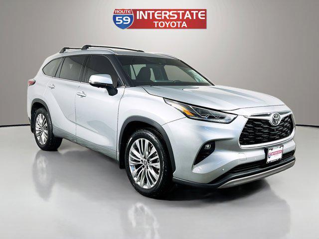 used 2024 Toyota Highlander car, priced at $45,657