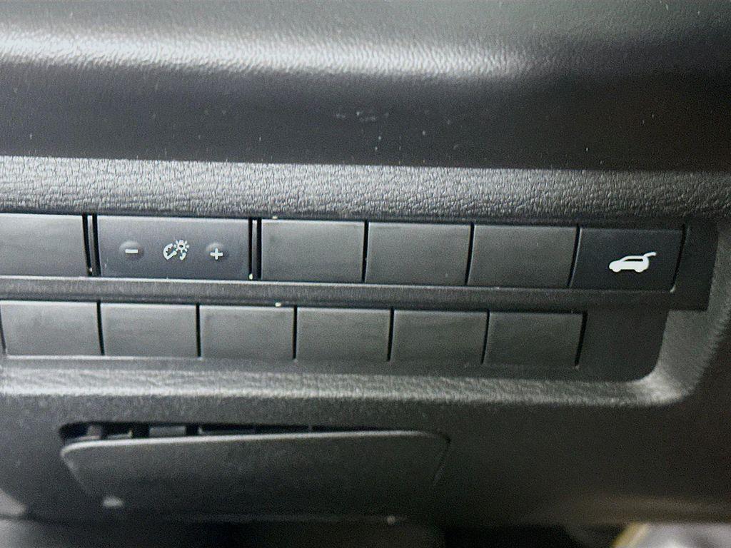 used 2024 Mitsubishi Outlander car, priced at $22,222