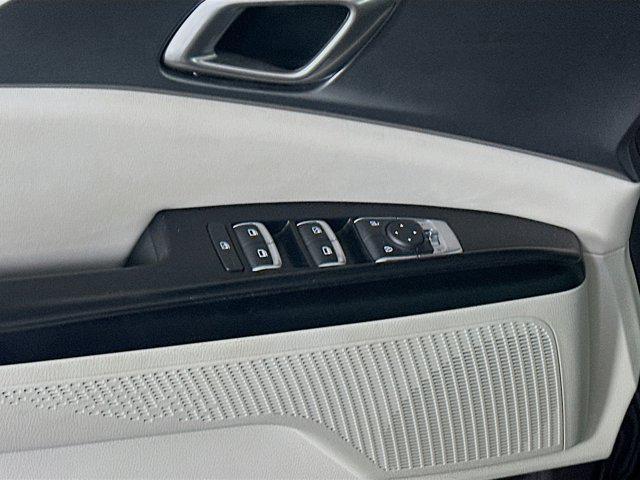 used 2024 Kia Carnival car, priced at $30,496