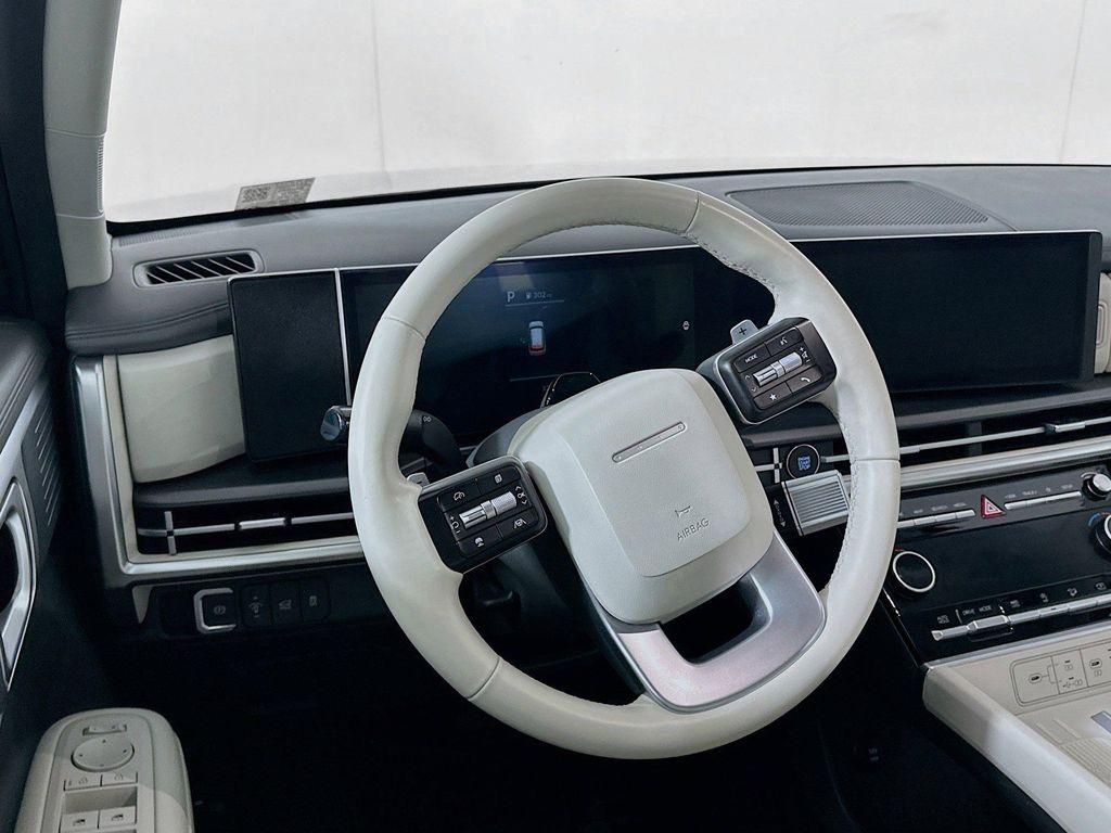 used 2025 Hyundai Santa Fe car, priced at $28,212