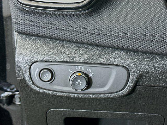 used 2024 Chevrolet TrailBlazer car, priced at $18,987