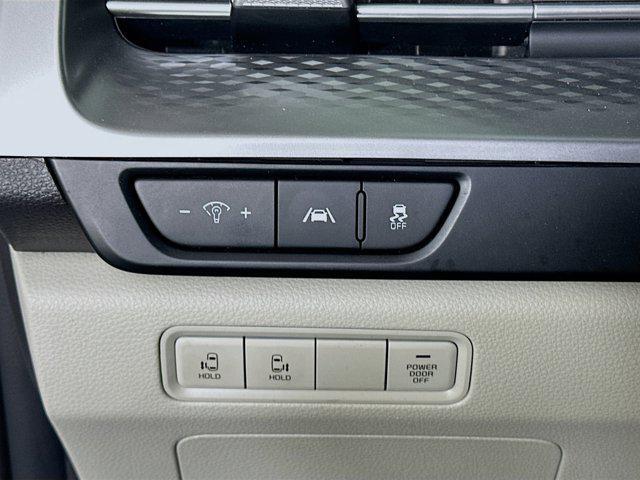 used 2024 Kia Carnival car, priced at $30,987