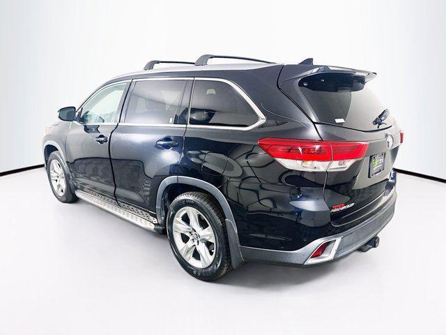 used 2019 Toyota Highlander car, priced at $20,487