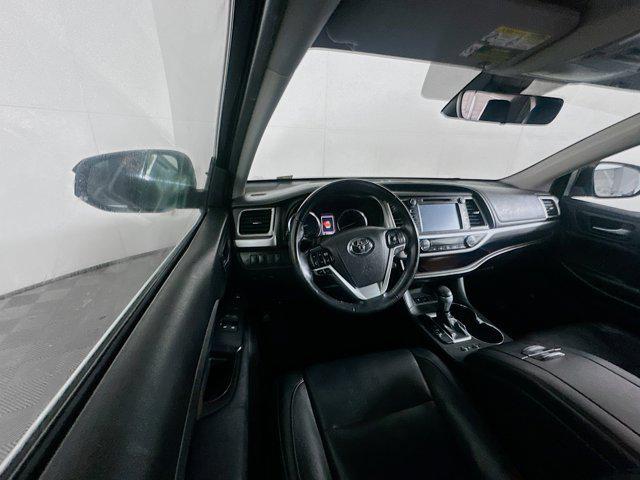 used 2019 Toyota Highlander car, priced at $20,487