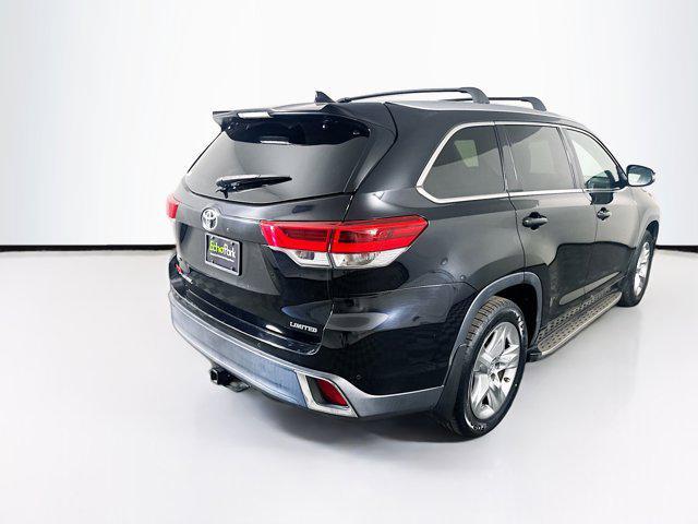 used 2019 Toyota Highlander car, priced at $20,487