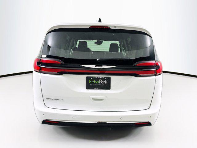 used 2024 Chrysler Pacifica car, priced at $26,587