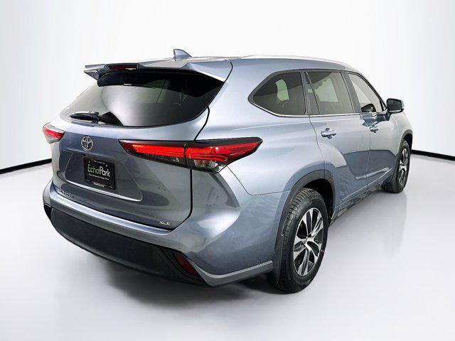 used 2023 Toyota Highlander car, priced at $32,796