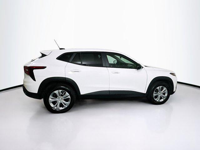 used 2025 Chevrolet Trax car, priced at $19,996