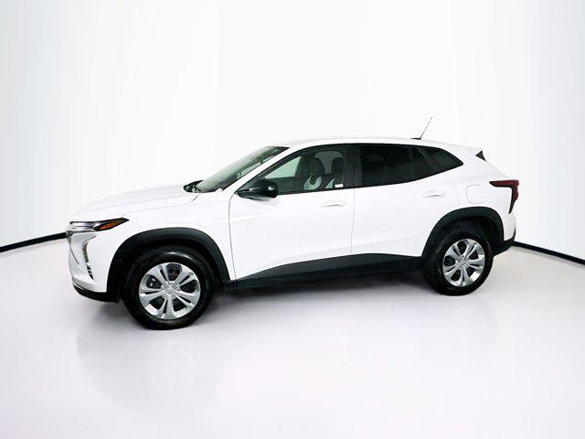 used 2025 Chevrolet Trax car, priced at $19,996