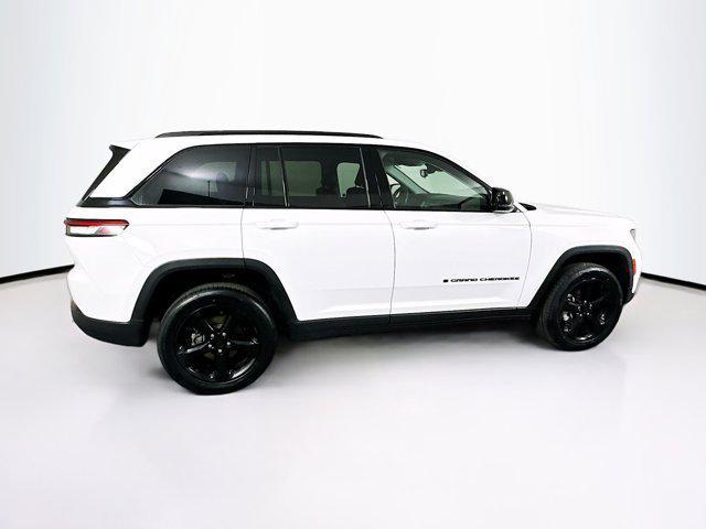 used 2023 Jeep Grand Cherokee car, priced at $25,487