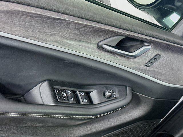 used 2023 Jeep Grand Cherokee car, priced at $25,487